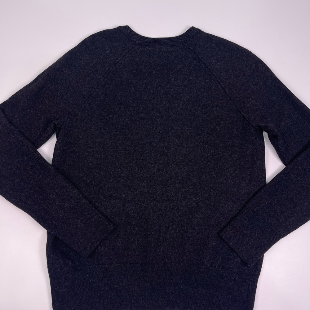 Banana Republic Men's Dark Gray Merino Wool Crewneck Sweater - Picture 6 of 10